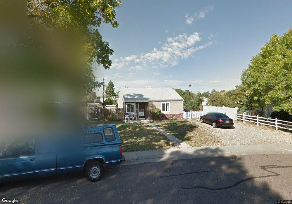 741 Newark St, Aurora, CO 80010 - photo 1