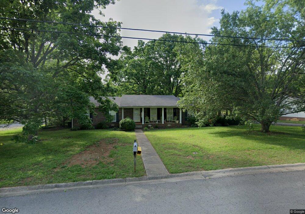 403 Sun Cir, Shelbyville, TN 37160 - photo 1