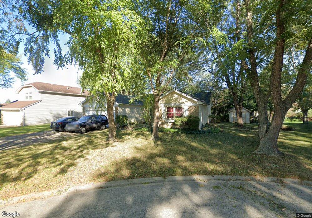 620 Chestnut Ct, Algonquin, IL 60102 - photo 1