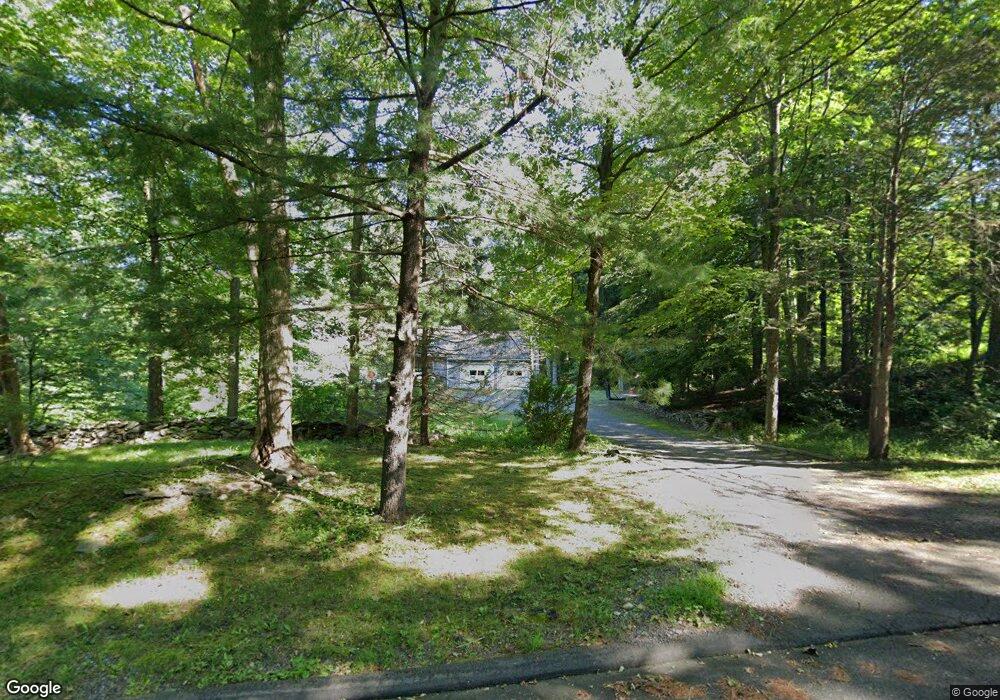 64 Ledgewood Rd, Redding, CT 06896 - photo 1