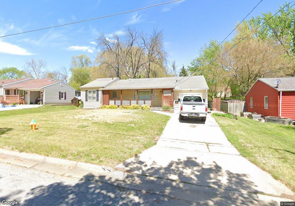 5901 Crown Ln, Des Moines, IA 50311 - photo 1