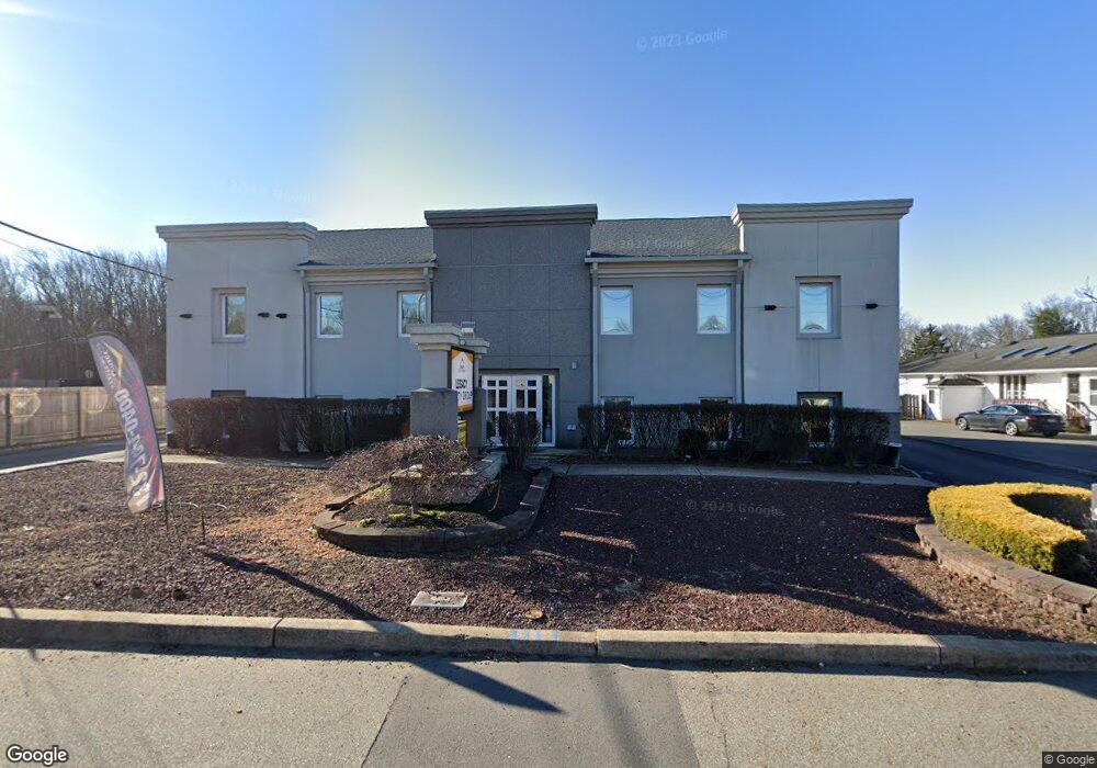 1967 Oak Tree Rd unit 2-A, Edison, NJ 08820 - photo 1