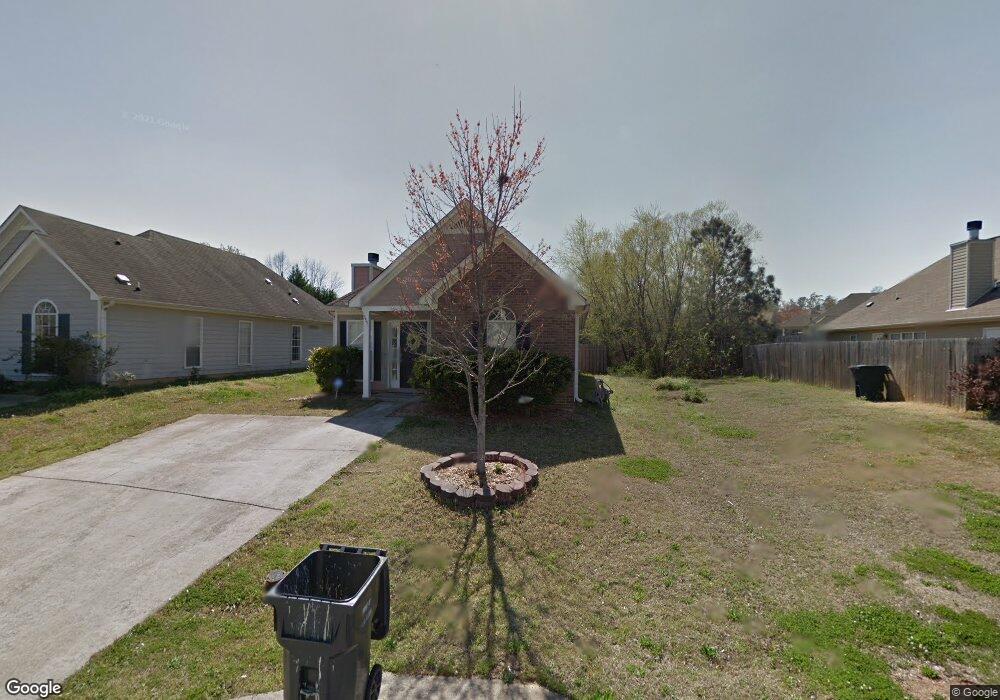 355 Camden Cove Cir, Calera, AL 35040 - photo 1