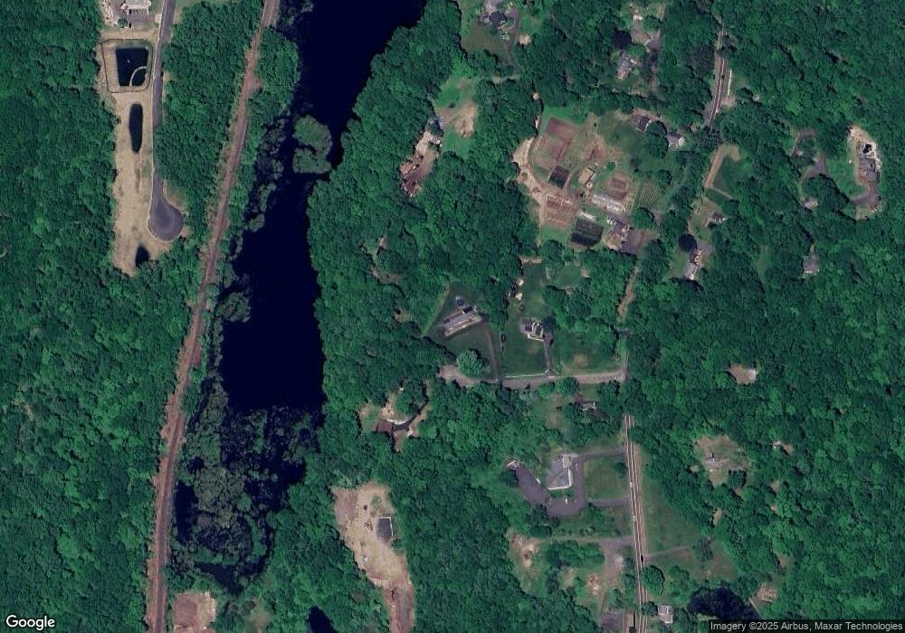 5 Plantation Ct, Bethel, CT 06801 - photo 1