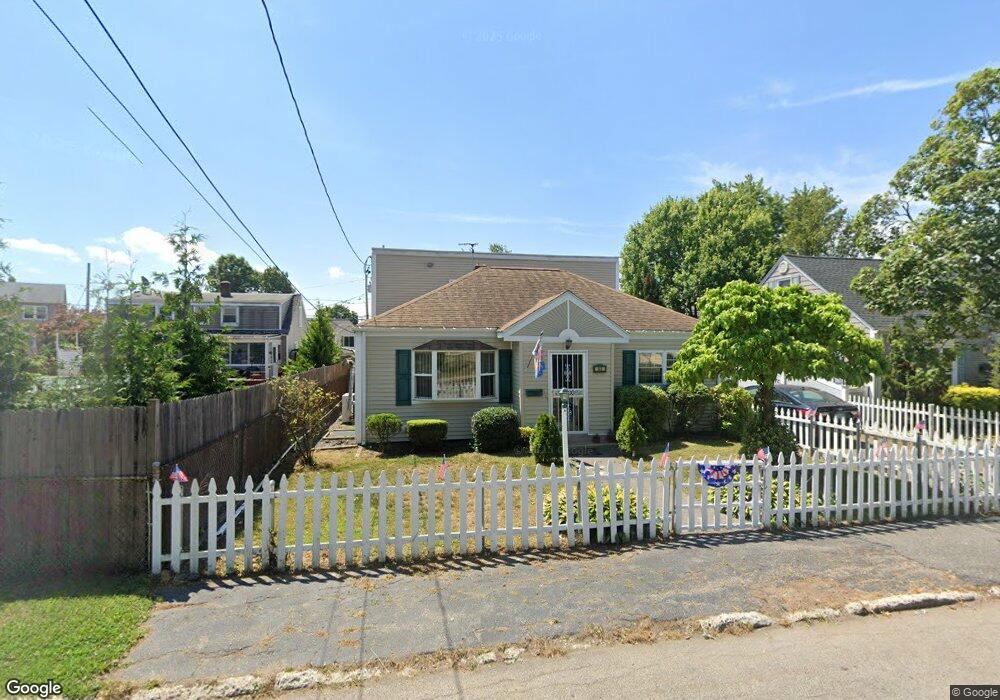 53 Mowry St, Pawtucket, RI 02861 - photo 1