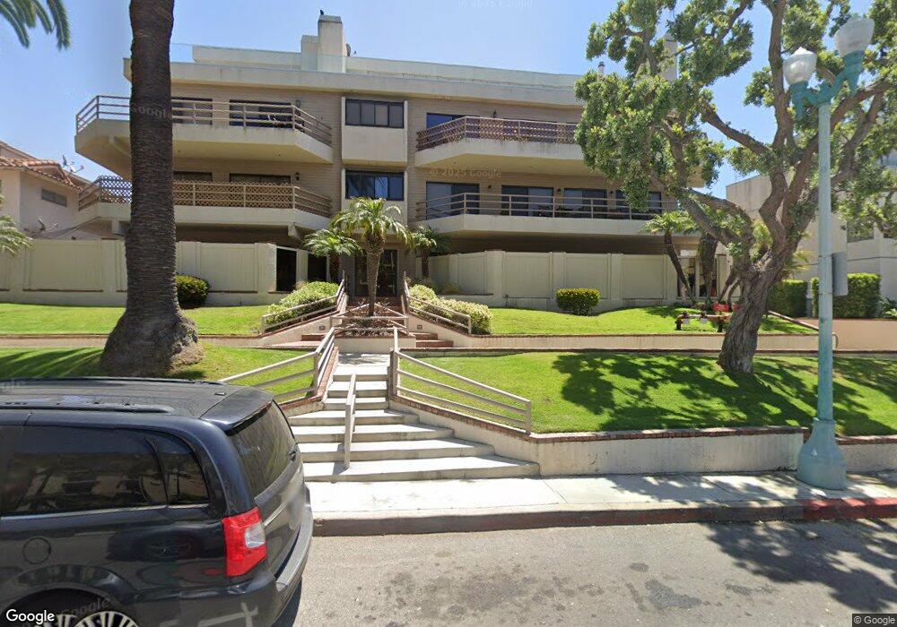 512 Esplanade unit 303, Redondo Beach, CA 90277 - photo 1