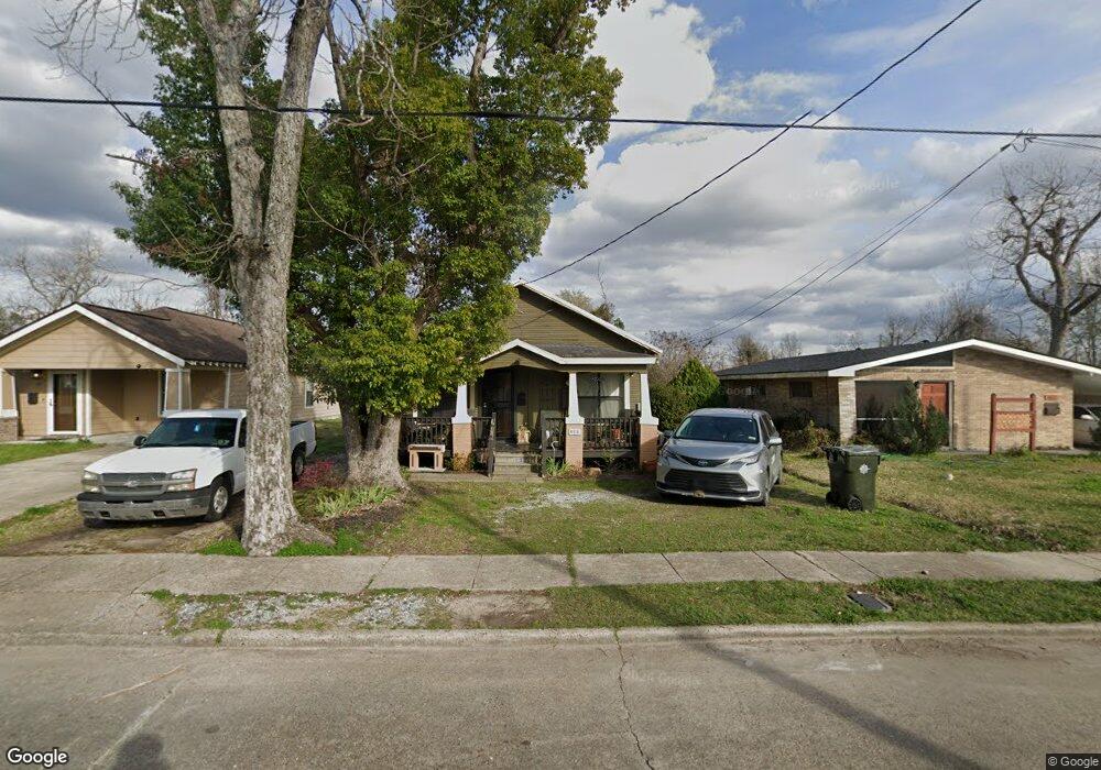 613 S Lyons St, Lake Charles, LA 70601 - photo 1