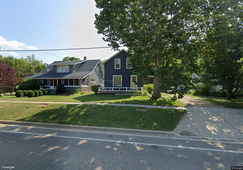 303 S Elm St, Three Oaks, MI 49128 - photo 1