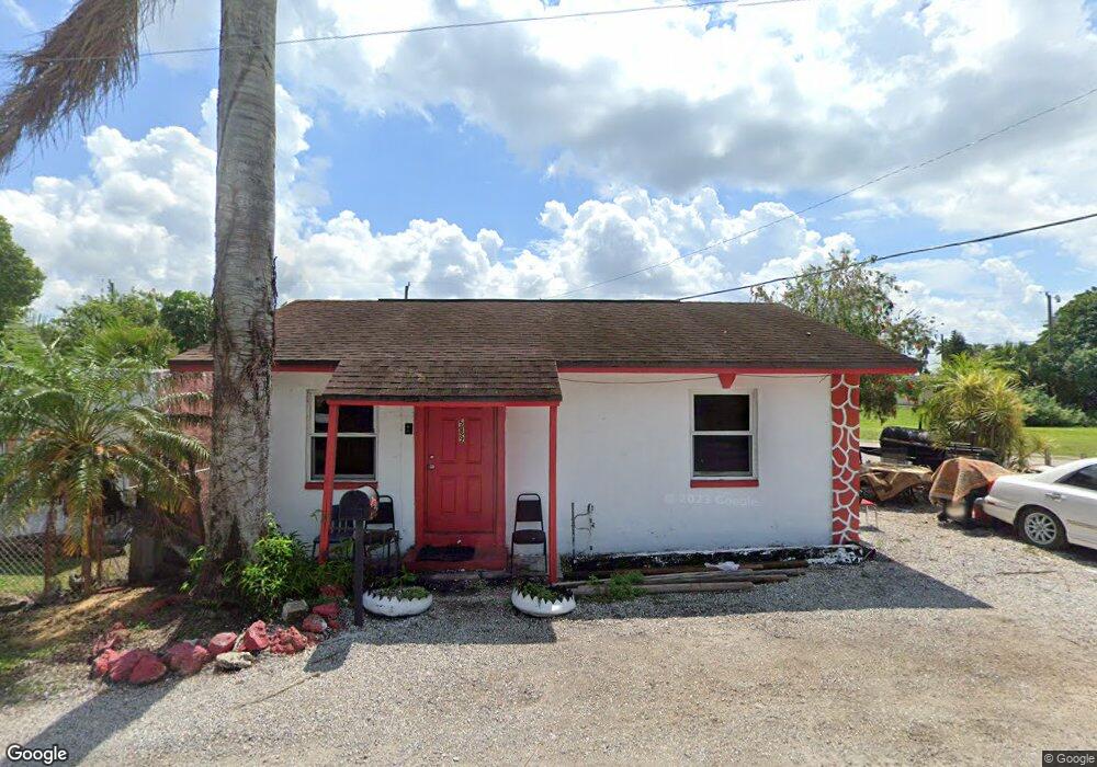 589 SW 6th St, Belle Glade, FL 33430 - photo 1