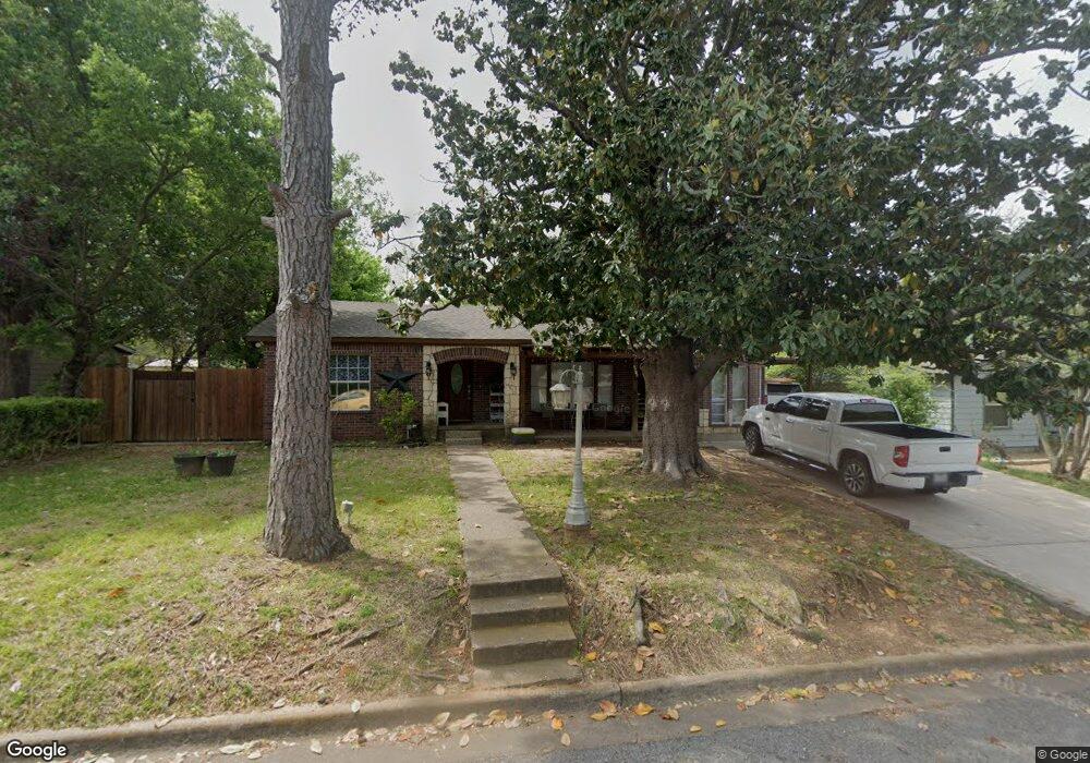 2618 W Elm St, Denison, TX 75020 - photo 1