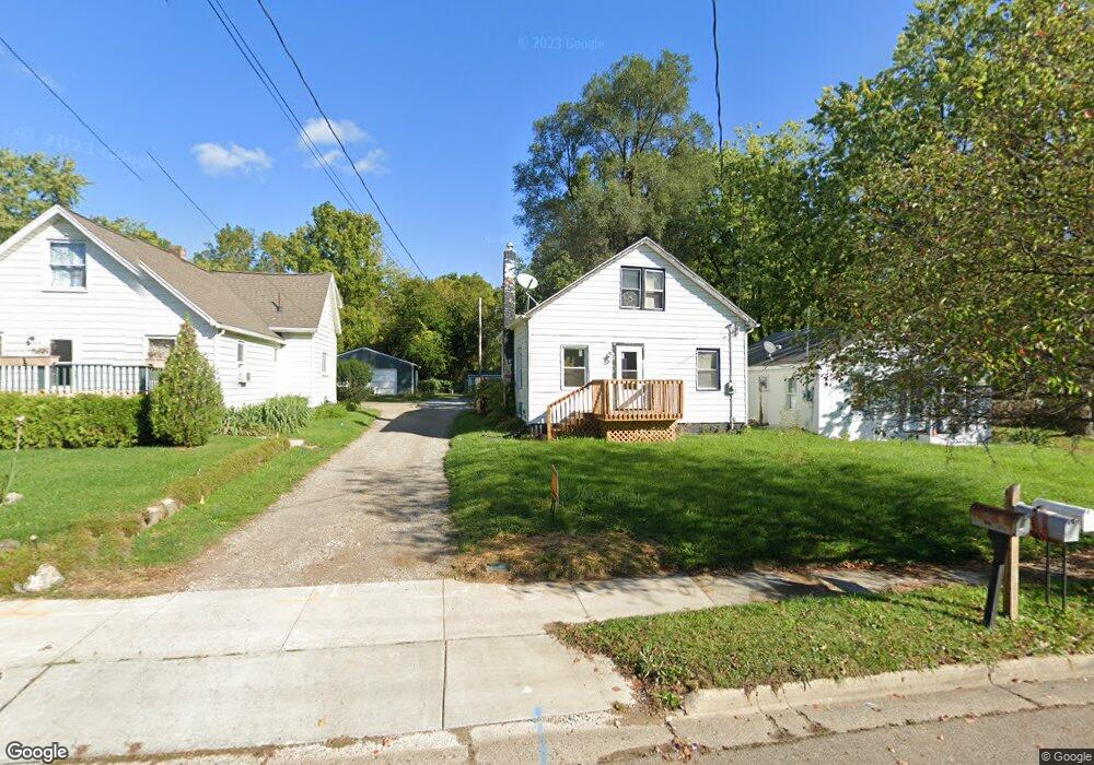 926 Reo Rd, Lansing, MI 48910 - photo 1