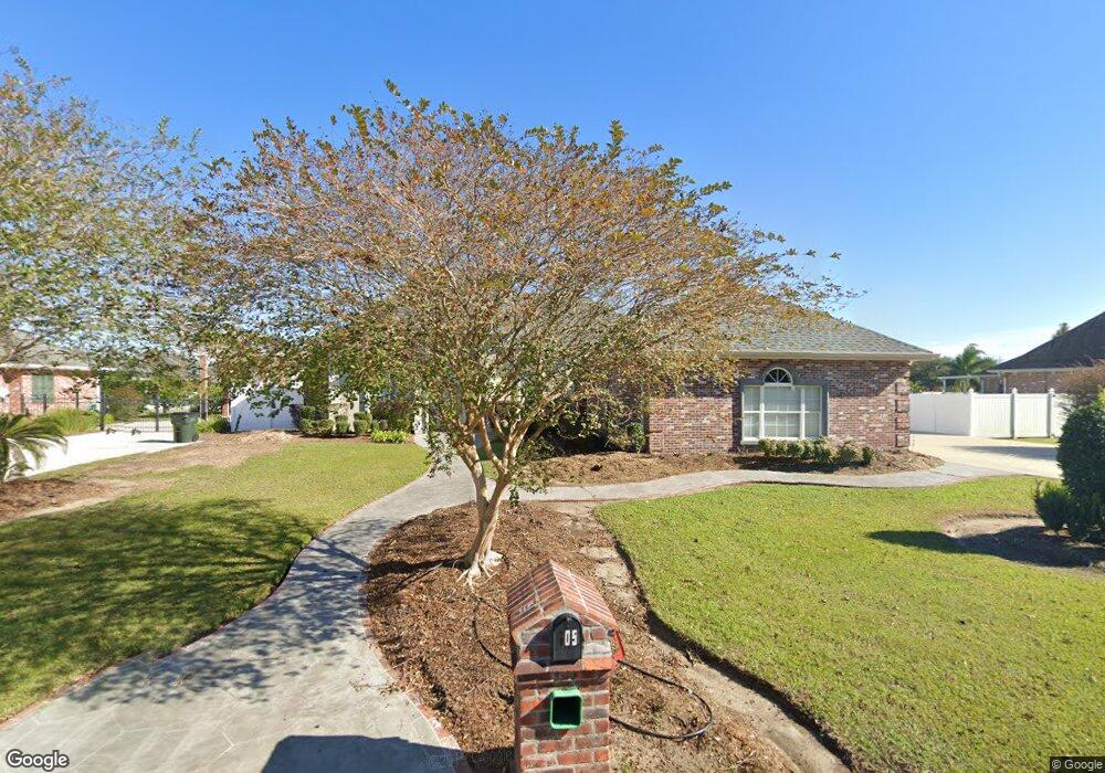 105 Regency Ln, Houma, LA 70360 - photo 1