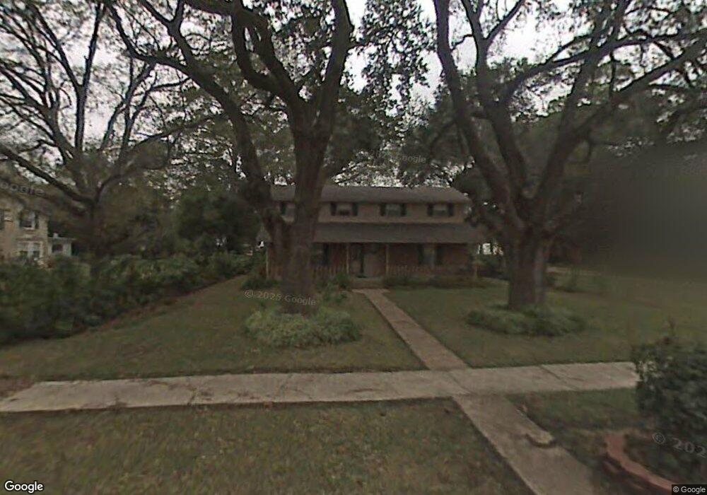 302 S Beauregard St, Alvin, TX 77511 - photo 1
