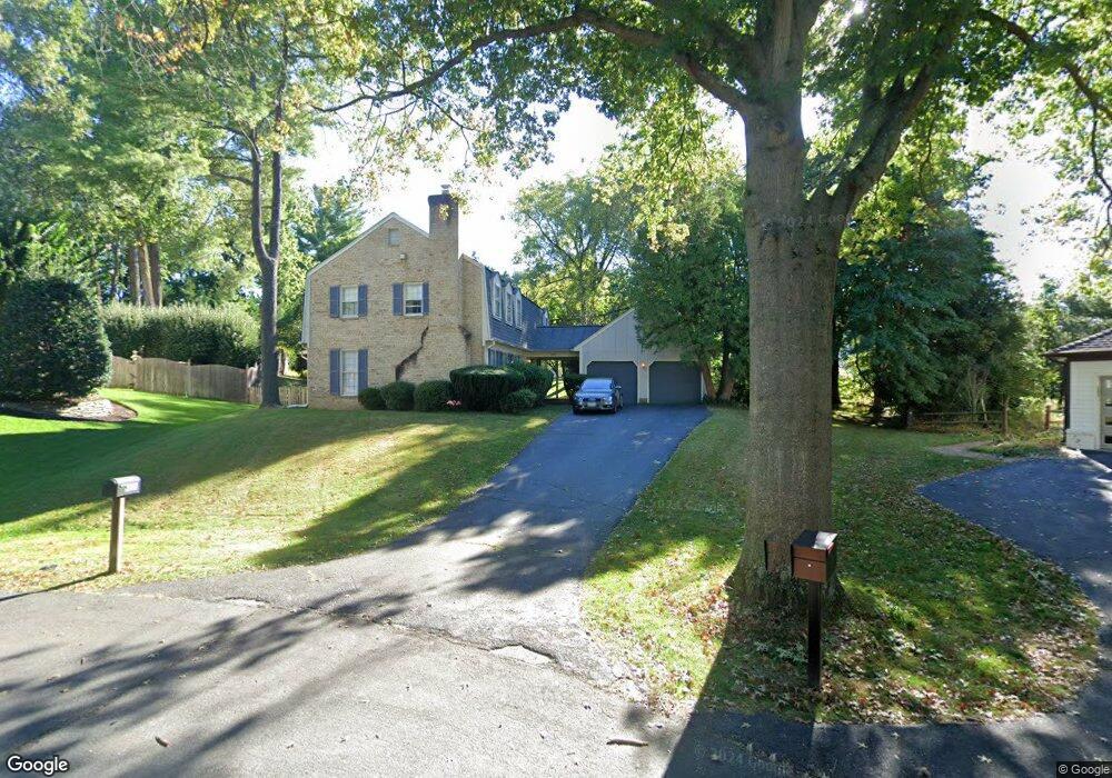 9201 Pavonia Ct, Potomac, MD 20854 - photo 1