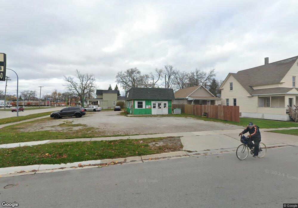 1326 10th St, Port Huron, MI 48060 - photo 1