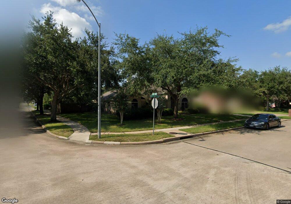 1112 Bob White Dr, Friendswood, TX 77546 - photo 1