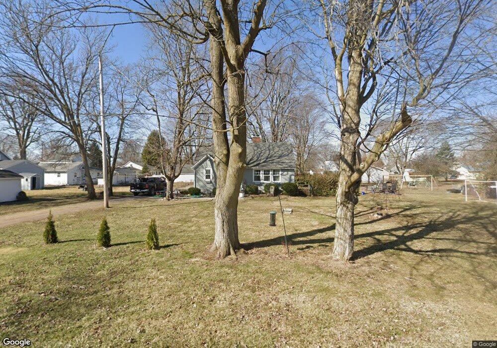 413 Heistand St, Ada, OH 45810 - photo 1