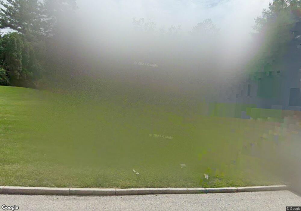 605 Foxfields Rd, Bryn Mawr, PA 19010 - photo 1