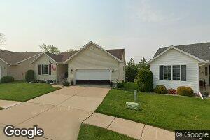 2035 Villa Pines Cir, Carbon Cliff, IL 61239