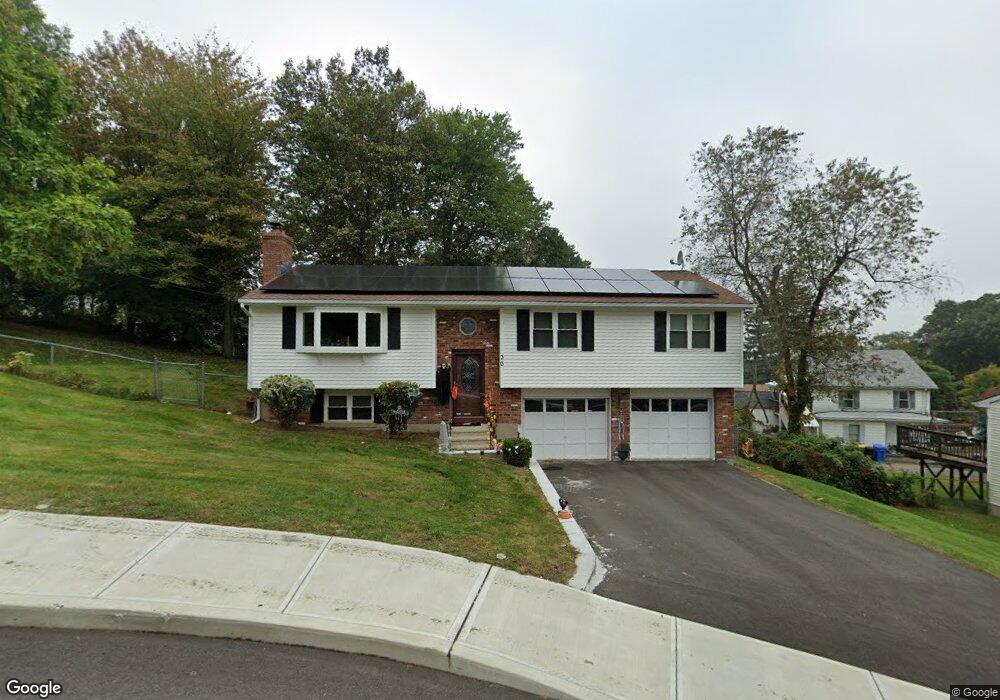 30 Dana Dr, Waterbury, CT 06706 - photo 1