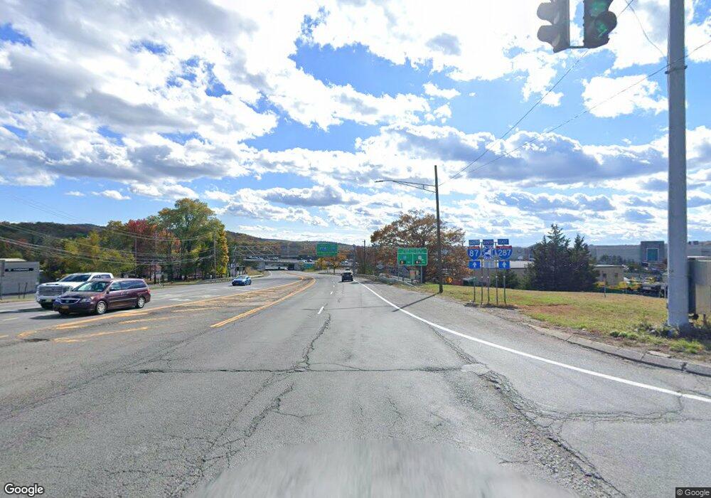 285 N Route 303 unit 16, Congers, NY 10920 - photo 1