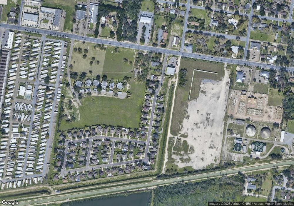 906 S Flag St, Pharr, TX 78577 - photo 1