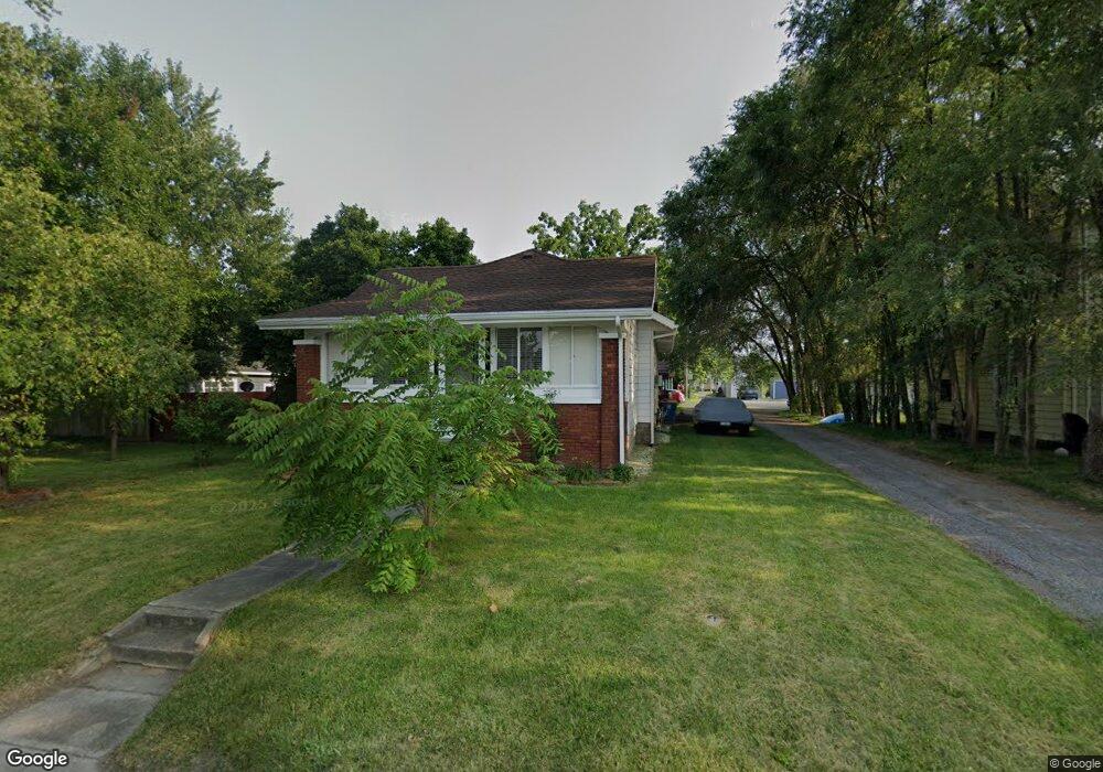 512 W Wabash St, Bluffton, IN 46714 - photo 1