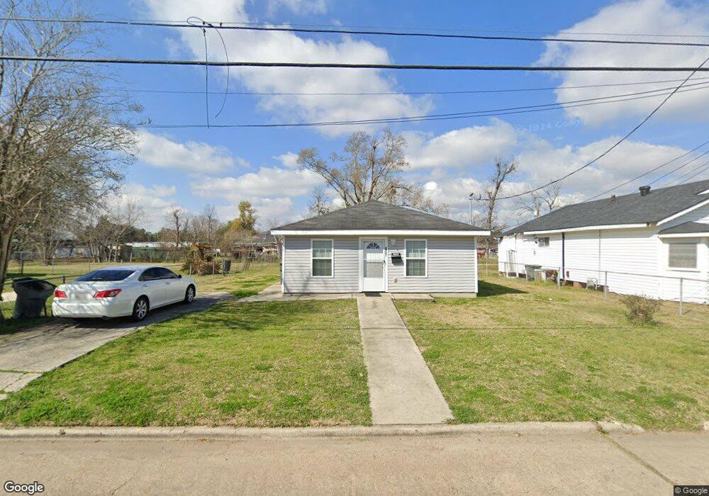 627 N Blake St, Lake Charles, LA 70601 - photo 1