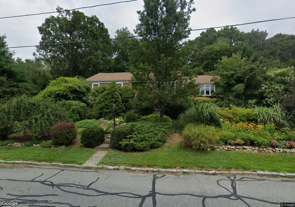 417 Gulf Rd W, South Dartmouth, MA 02748 - photo 1