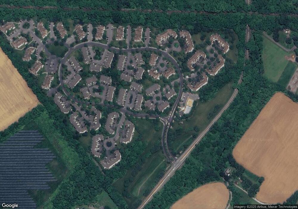 115 Marlboro Cir unit 115, Stewartsville, NJ 08886 - photo 1