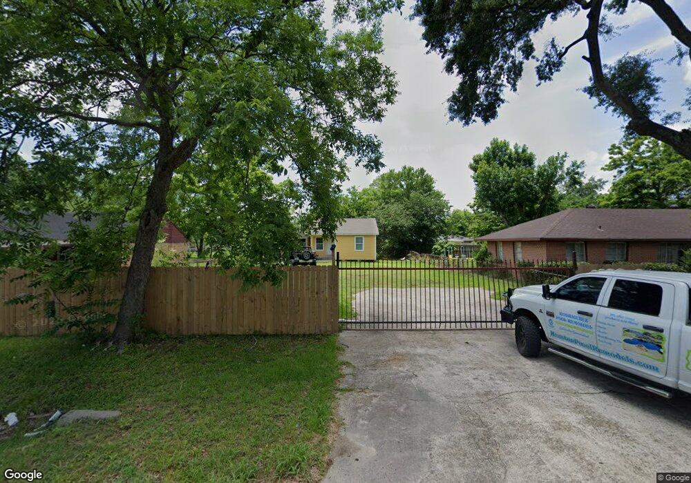 7334 Saint Louis St, Houston, TX 77028 - photo 1