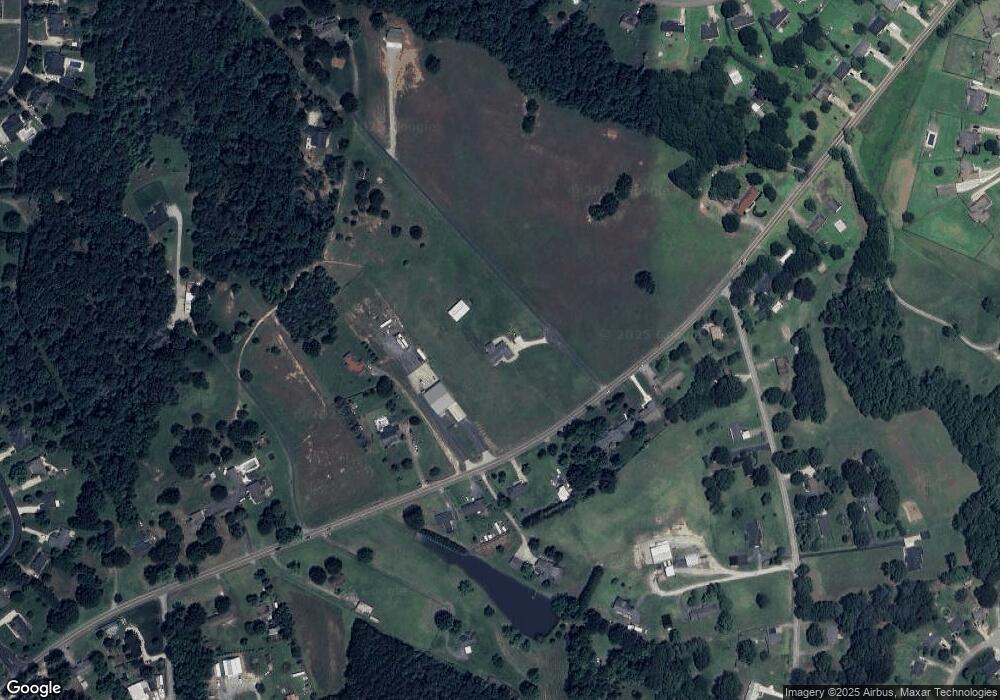 351 Mountain View Rd, Boiling Springs, SC 29316 - photo 1