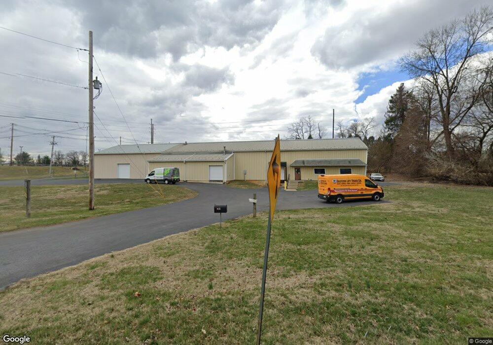 2670 Leiszs Bridge Rd, Reading, PA 19605 - photo 1