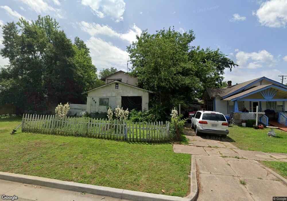 309 E 7th St, Cushing, OK 74023 - photo 1