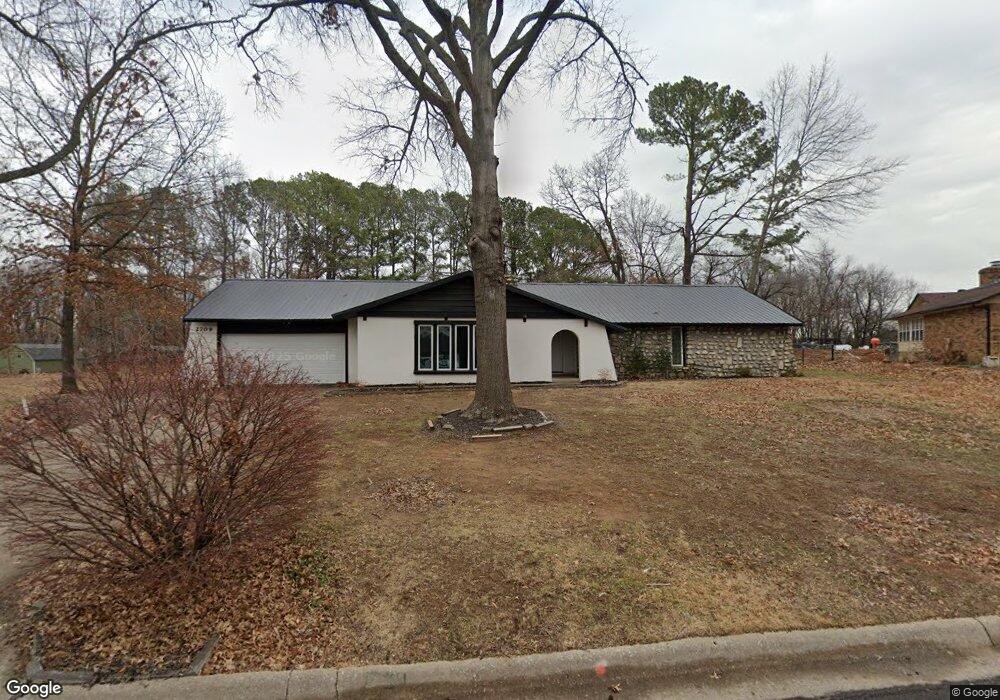 2709 Highland Dr, Rogers, AR 72756 - photo 1