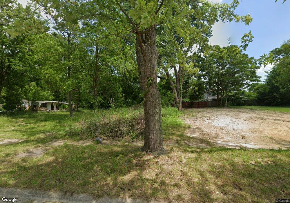 1922 Burns St, Flint, MI 48506 - photo 1