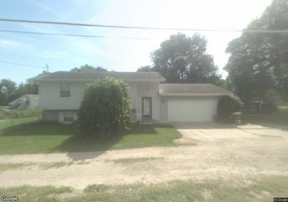 130 E Aurora Ave, Des Moines, IA 50313 - photo 1