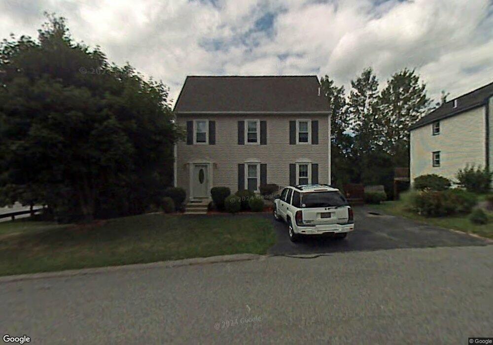 779 Hypine Rd, Dracut, MA 01826 - photo 1