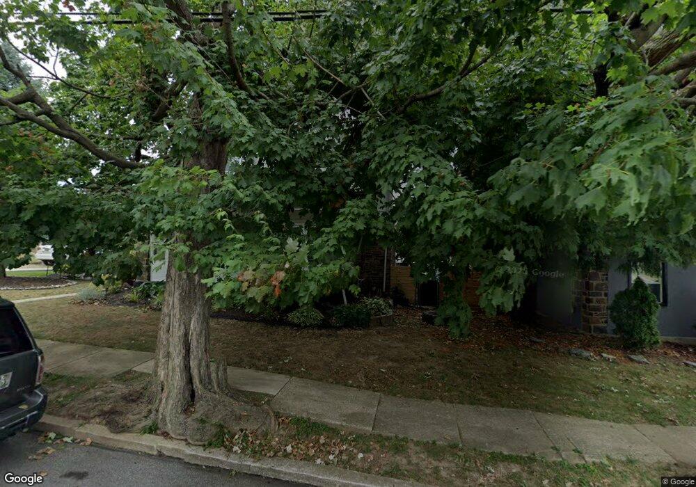 7109 Llanfair Rd, Upper Darby, PA 19082 - photo 1