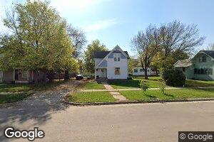 305 E 1st Ave, Flandreau, SD 57028