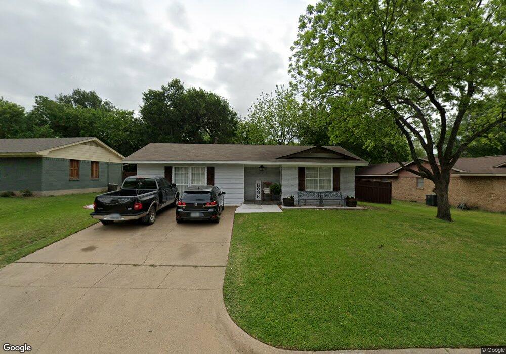 809 Loy Ln, Ennis, TX 75119 - photo 1