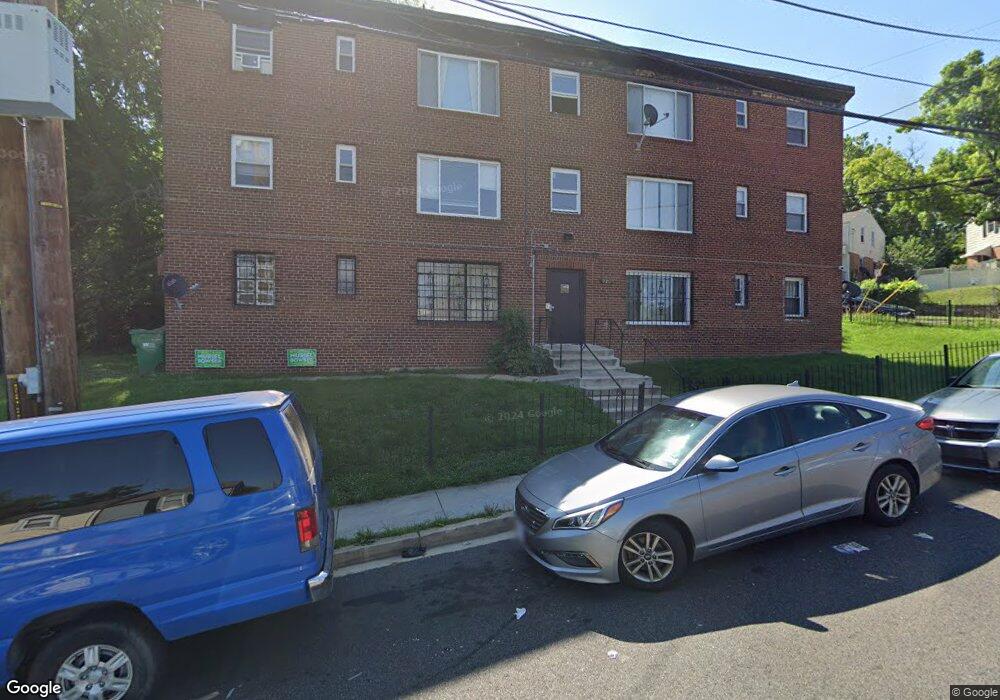 921 52nd St NE unit 2, Washington, DC 20019 - photo 1