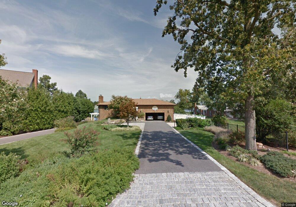 220 W Lake Dr, Annapolis, MD 21403 - photo 1