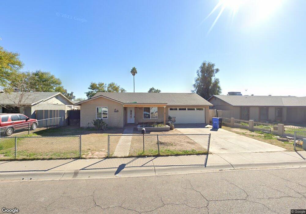 7613 W Mackenzie Dr, Phoenix, AZ 85033 - photo 1