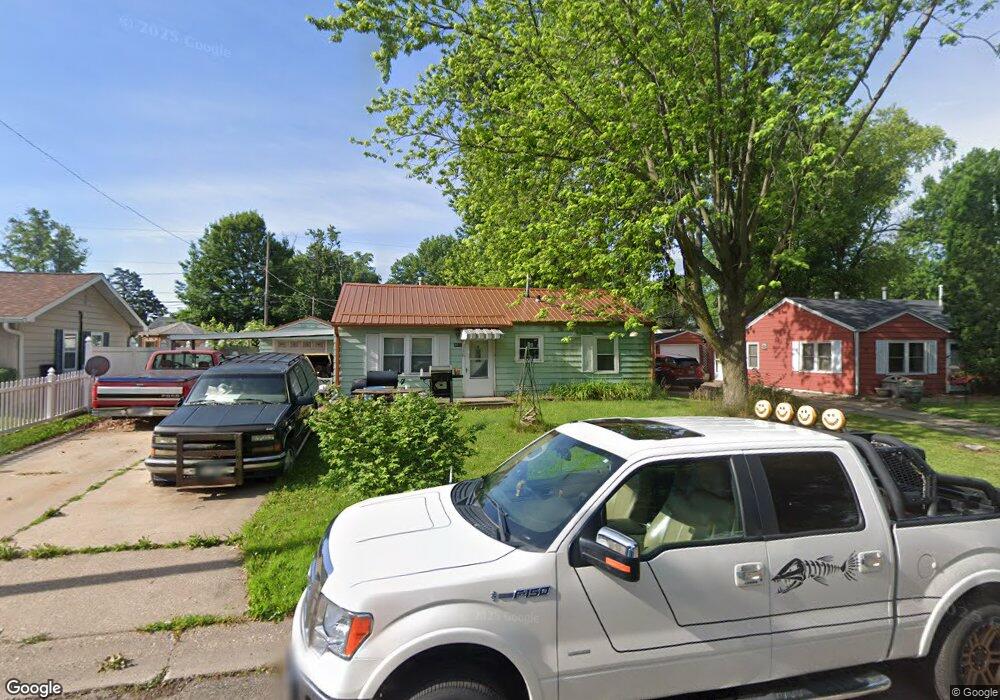 2911 W 68th St, Davenport, IA 52806 - photo 1