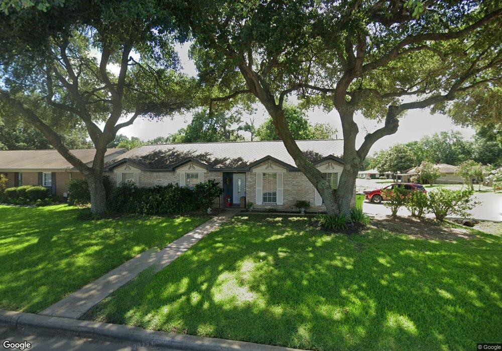 1202 Mahlmann St, Rosenberg, TX 77471 - photo 1