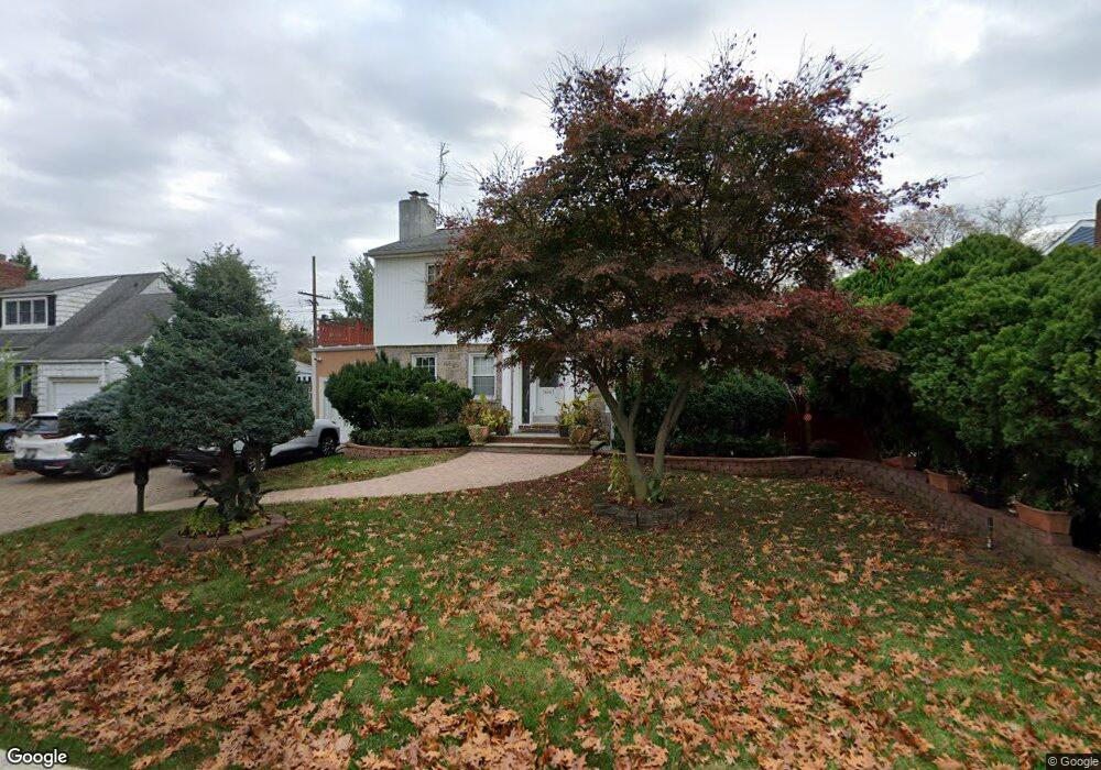 1661 Fenimore Rd, Hewlett, NY 11557 - photo 1