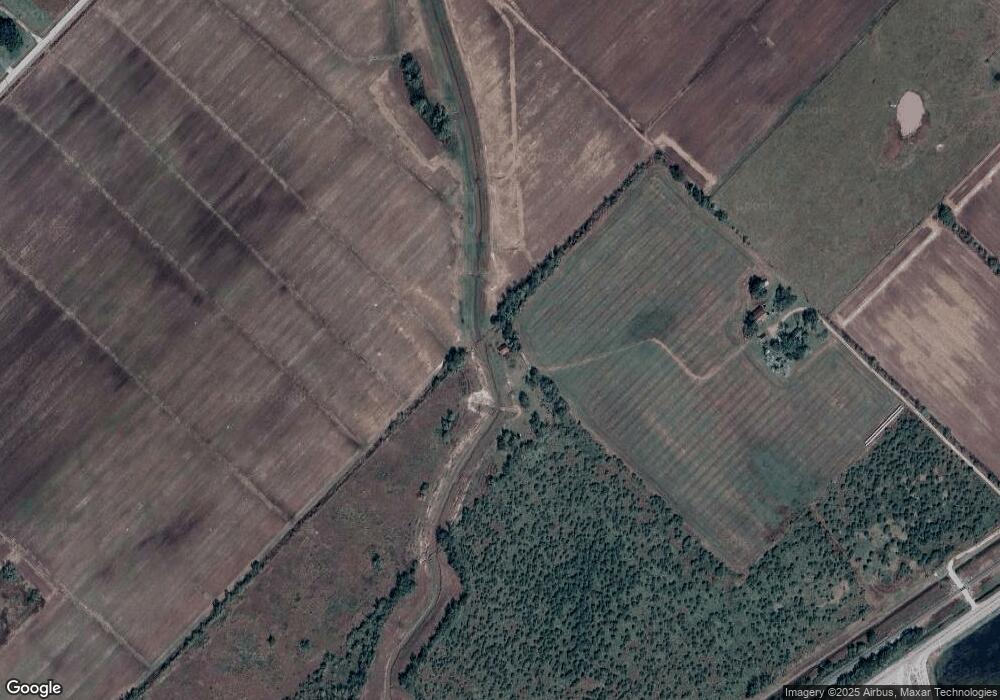 8918 Hwy 59, Beasley, TX 77417 - photo 1