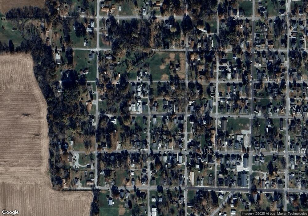 724 W 5th St, Bicknell, IN 47512 - photo 1