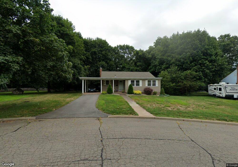 27 Hoffman Rd, Manchester, CT 06042 - photo 1